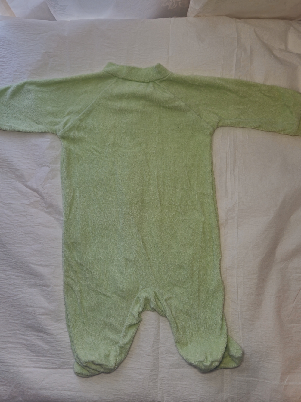 Soft Green Baby Footed One Piece Baby Connection - Picture 2 of 4